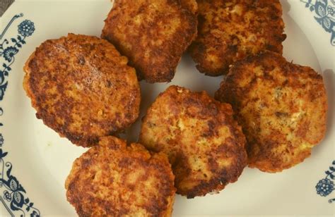 Classic Salmon Patties Recipe with Canned Salmon