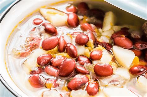 15 Bean Soup (Easy Recipe) - Insanely Good Recipes