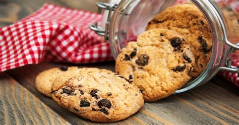The BEST Oatmeal Chocolate Chip Cookies Recipe