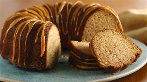 Caramel Snickerdoodle Cake Recipe - BettyCrocker.com
