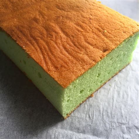 Pandan Castella Cake Recipe - Baking Made Simple by …
