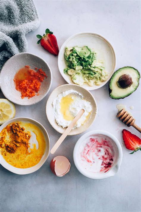 8 Recipes for Making a Hydrating Face Mask - Hello Glow