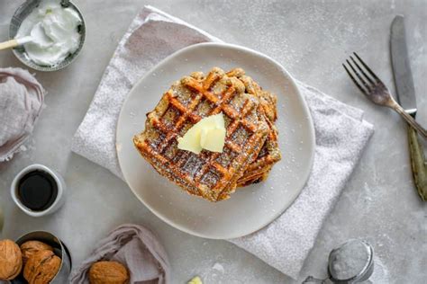 The Best Keto Waffles (Gluten & Sugar Free!) - KetoConnect