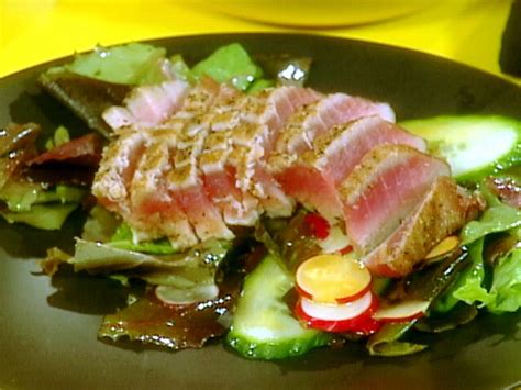 Seared Ahi Tuna and Salad of Mixed Greens with …