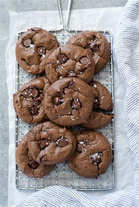 Flourless Chocolate Peanut Butter Cookies - Flavor the …