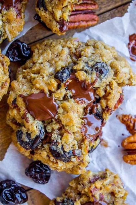Dark Chocolate Cherry Oatmeal Cookies - The Food …