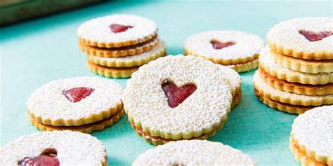 40 Valentine's Day Cookie Recipes 2022 - Delish