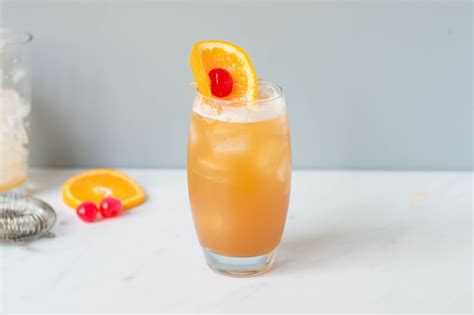 Planter's Punch Rum Cocktail Recipe - The Spruce Eats