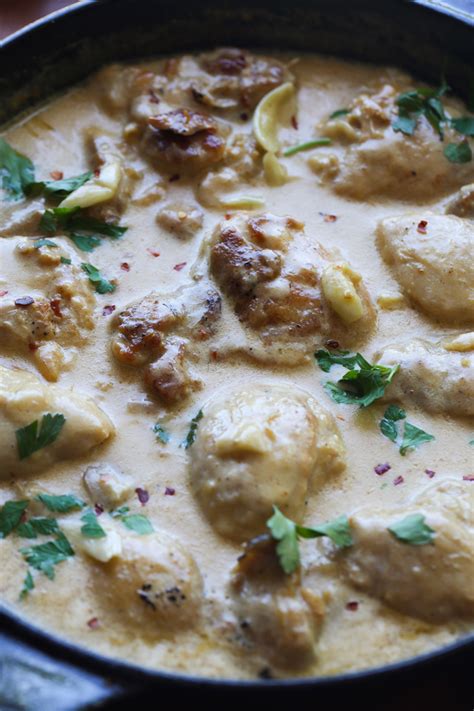 Creamy Garlic Chicken - A Delicious Chicken Recipe