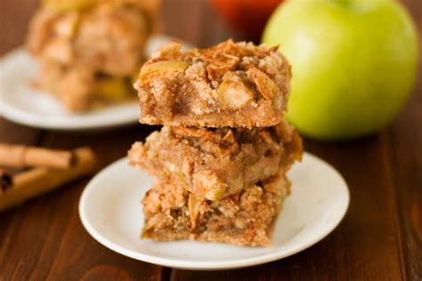 Gluten Free Apple Pie Bars Recipe - Food Fanatic