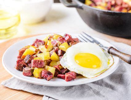 Leftover Corned Beef Hash With Cabbage Recipe - The …