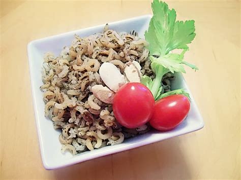 Wild Rice with Mushrooms and Almonds