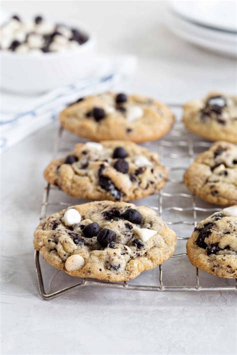 Cookies 'N' Creme Cookies - My Baking Addiction