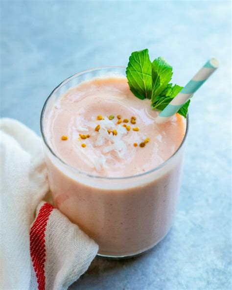 15 Smoothie Recipes with Yogurt – A Couple Cooks