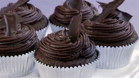 Dark Chocolate Cupcakes Recipe - BettyCrocker.com