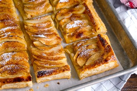 Easy Apple Tart (with Puff Pastry) • Just One Cookbook