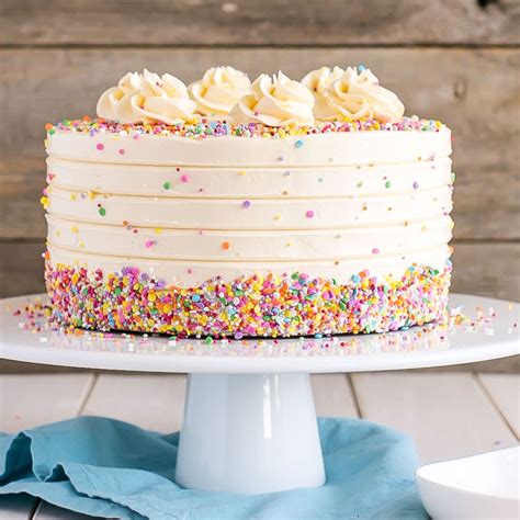 The Best Vanilla Cake Recipe (Reader Favorite!) - Liv for …