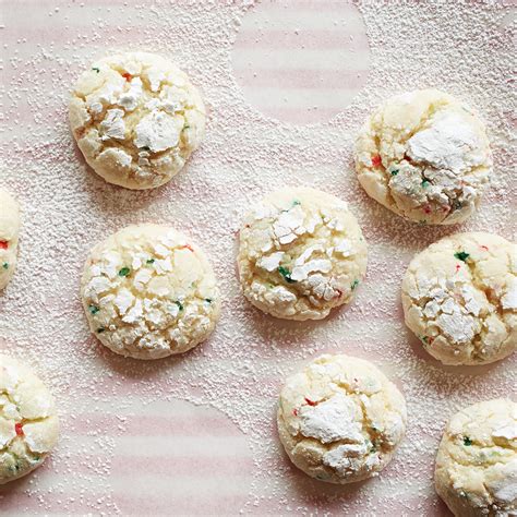 Holiday Snowflake Cookies - Pillsbury Baking
