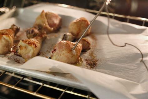 How to Cook Drumsticks in a Convection Oven | livestrong