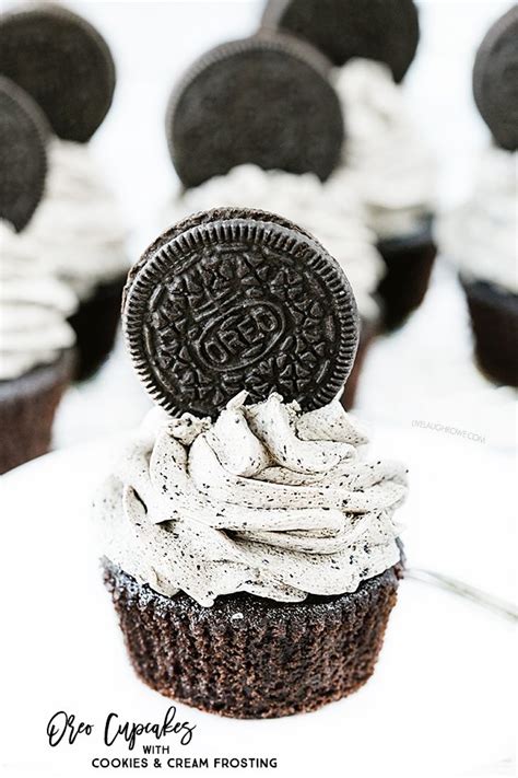 Oreo Cupcakes with Cookies and Cream Frosting - Live …