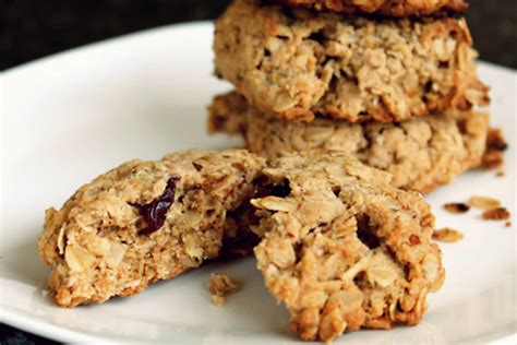 Sweet Recipe: Gluten-Free Cherry Walnut Oatmeal Cookies