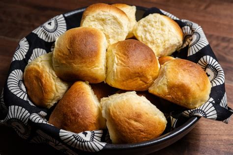 Brown and Serve Rolls | Thanksgiving Recipe | Alton Brown