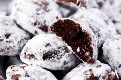 Chocolate Snowball Cookies | The Recipe Critic