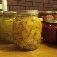 BREAD AND BUTTER SQUASH PICKLES