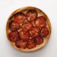 TOMATO AND ROASTED GARLIC PIZZA PIE RECIPE BY TASTY