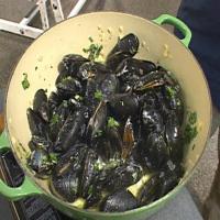 CLASSIC FRENCH MUSSELS