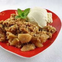 APPLE CRISP WITH OAT TOPPING